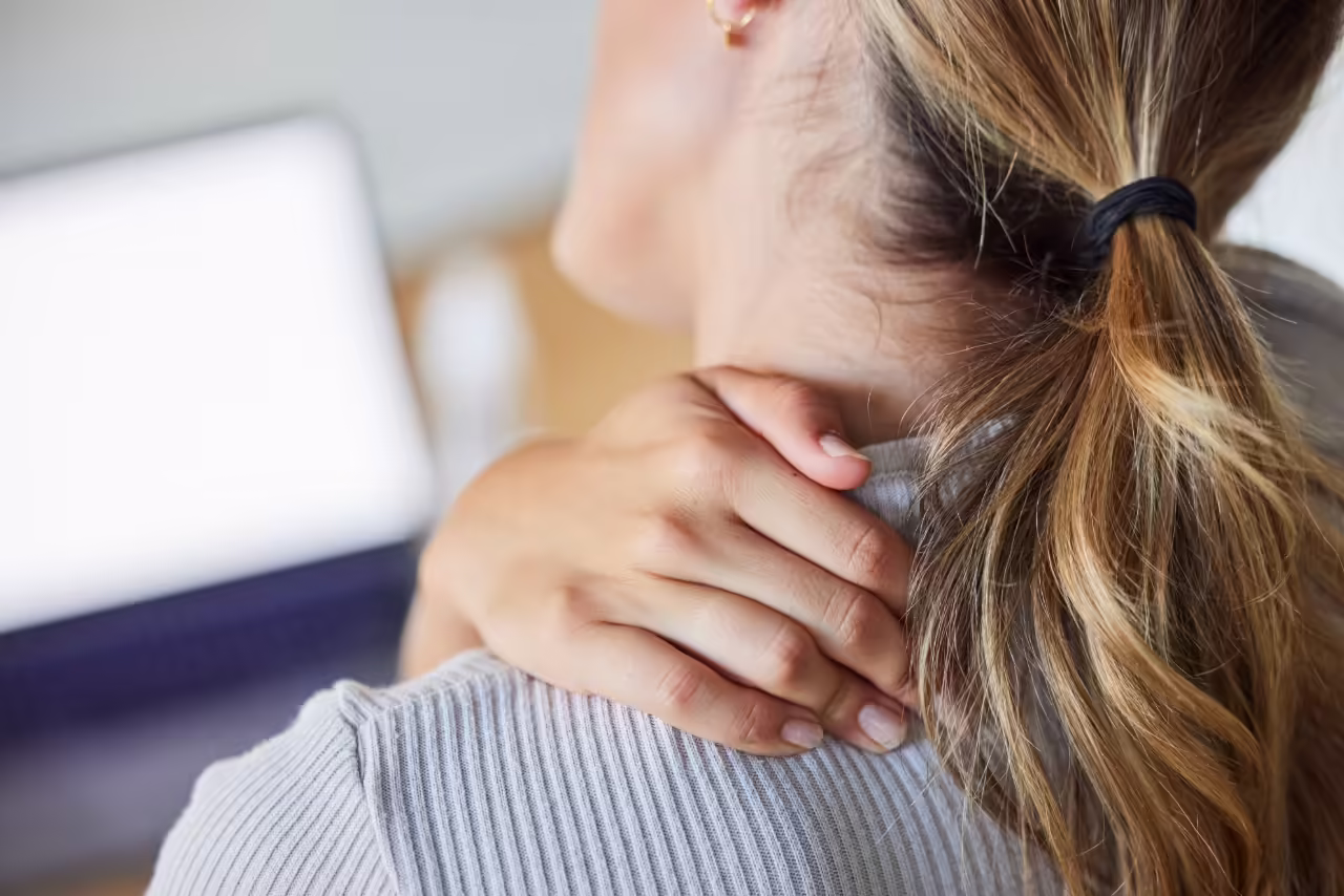 business woman stress and laptop with neck pain 2026 03 25 01 44 27 utc